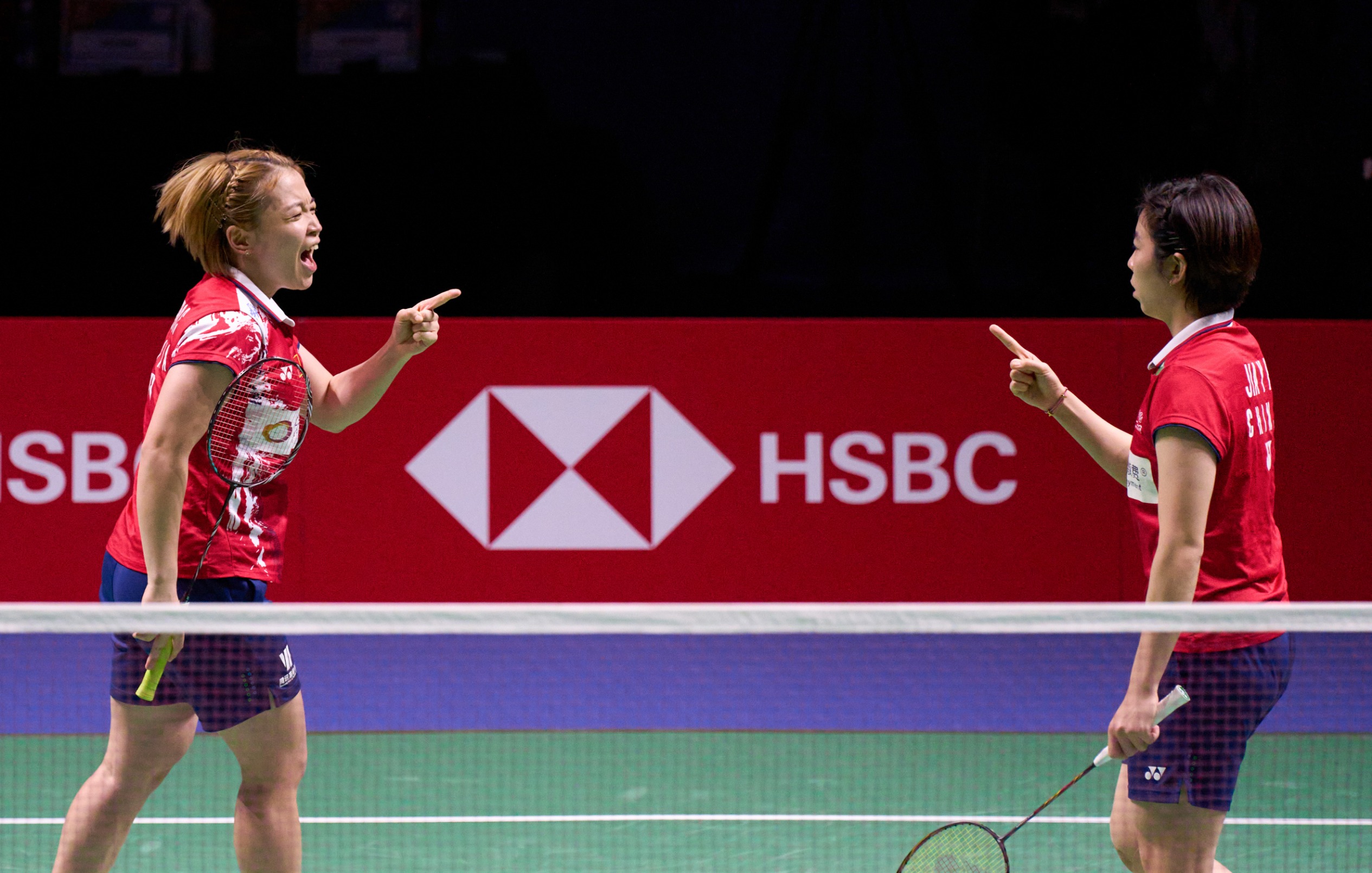 韩国羽毛球队鏖战日本羽毛球队,马琳送出助攻 韩国羽毛球队鏖战日本羽毛球队,马琳送出助攻