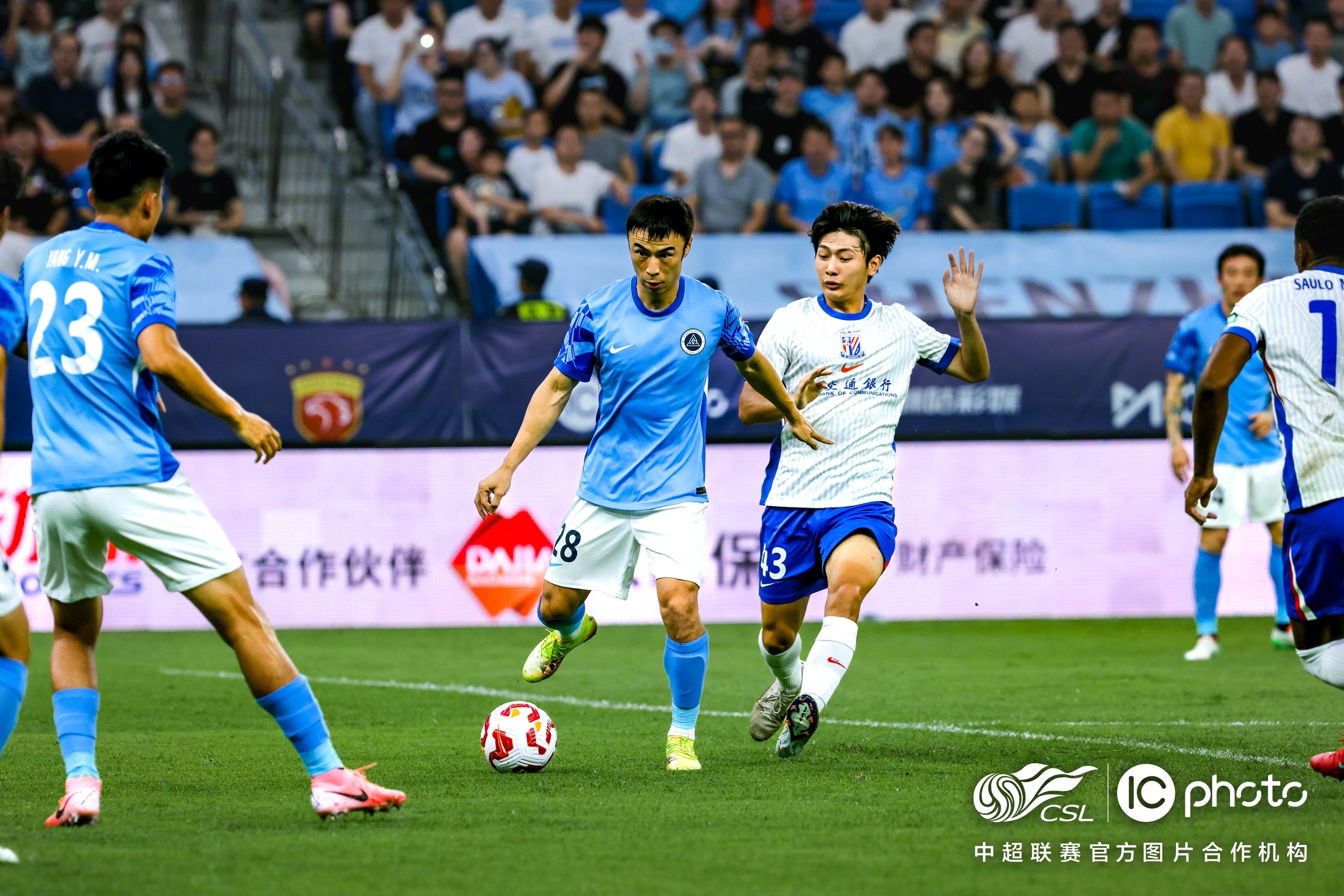 关于激动人心的较量,比赛中场面火爆场上风起云涌的信息 关于激动人心的较量,比赛中场面火爆场上风起云涌的信息