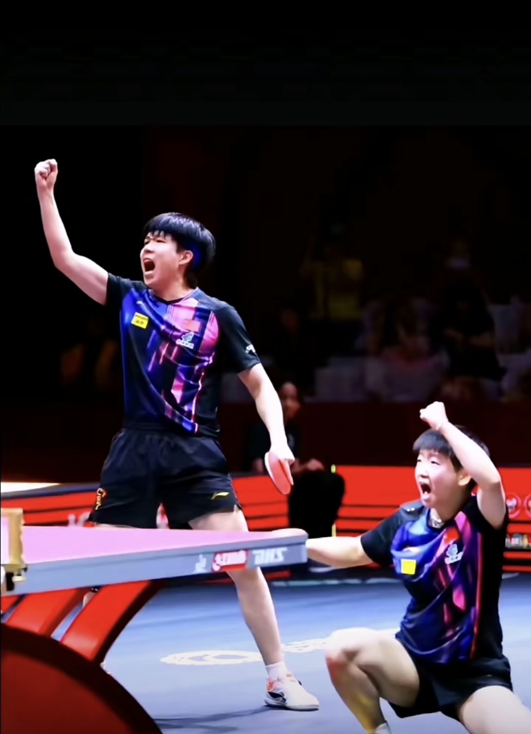 两大强队在最新比赛中对决！