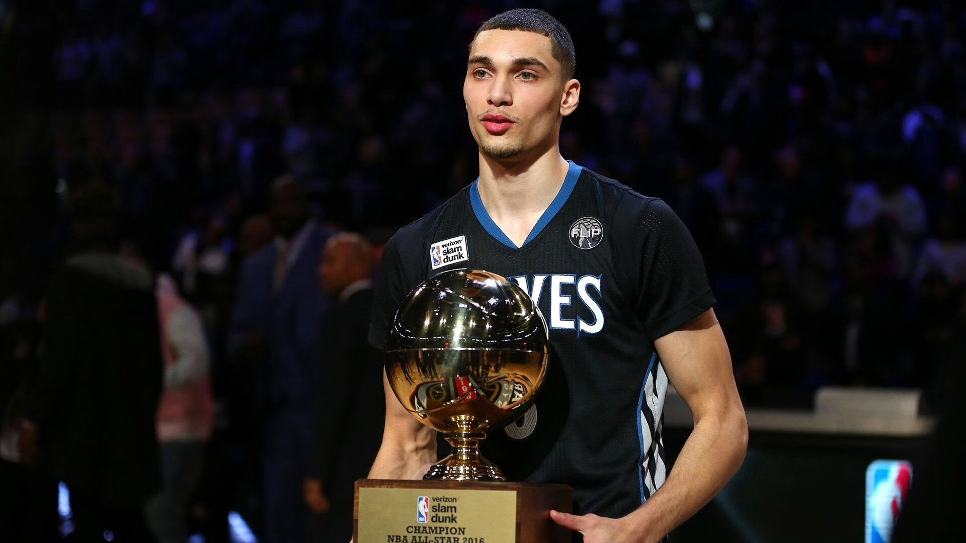 英格拉姆关键先生本色尽显，深圳队客场带走广厦队