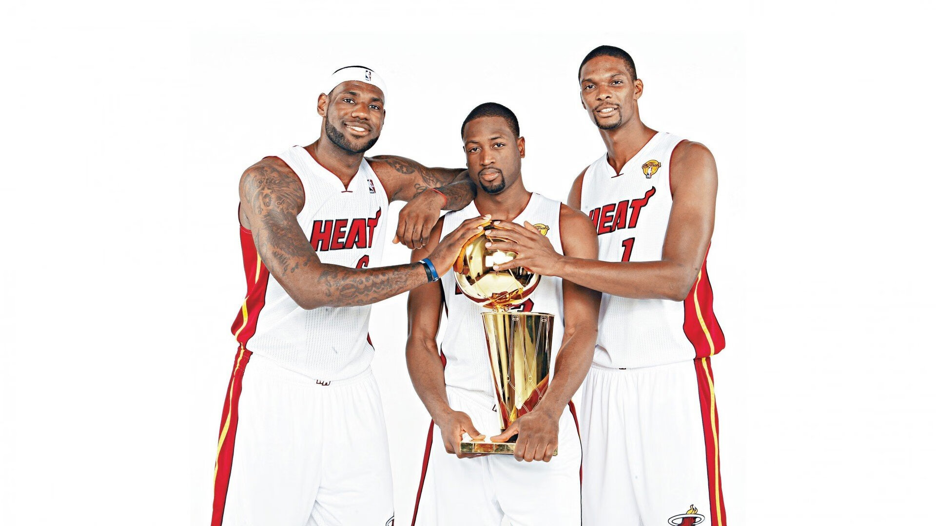 武切维奇关键一击，湖人如何以奇兵战术锁定胜局，力克勇士